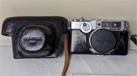 VINTAGE FUJICA V2 CAMERA WITH CASE