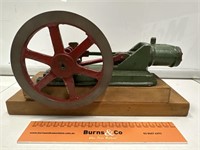 Model Stationary Engine On Wooden Base - 295 x