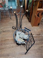 Wire Basket w/Shells, Plant Bracket & Metal Bird