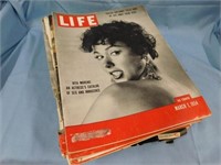 17 Life Magazines from 1954