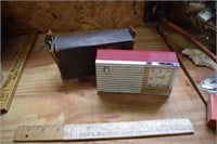 6TR Channel Master Vintage Radio w/ Case