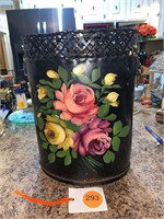 METAL HAND PAINTED WASTE CAN GREAT CONDITION
