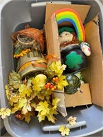 F - MIXED LOT OF HOLIDAY DECORATIONS (G5)