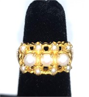 Vintage 10k Gold and Pearl Ring