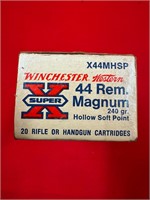 Box of 20 Rounds Winchester Super X .44 Rem Mag