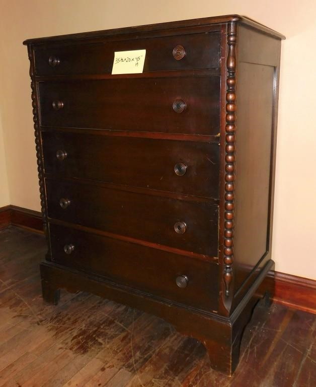 Handsome 5 Drawer Mahogany Chest