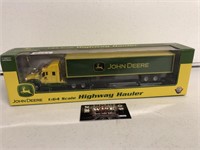 1/64 John Deere Highway Hauler