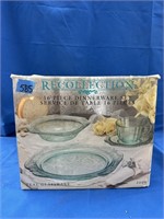 Recollection 16pc Depression Glass Dinnerware Set