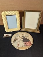 Bubble glass picture, old pic frame, newer frame