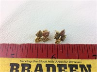 (2)pair Black Hills Gold Earrings