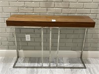 CONSOLE TABLE