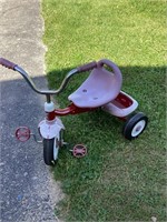 Nw) radio flyer, kids pedal tricycle in good