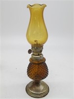 YELLOW & BROWN COLORED GLASS KEROSENE LAMP 11" H