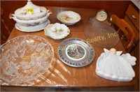 Serving Platters, Bowls, Serving Dish, Clock