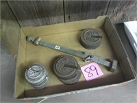 Scale Weights Lot