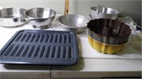 Lot of Assorted Bakeware