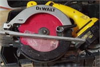 DEWALT DC390 CORDLESS CIRCULAR SAWS 6.1/2"