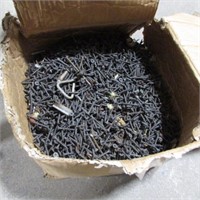 BOX OF 1 1/8" DRYWALL SCREWS