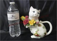 Royal Albert Old Country Roses Cat Teapot