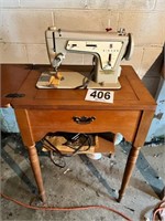 Singer Sewing Machine with Cabinet (B)