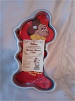 Wilton Mickey Mouse cake pan