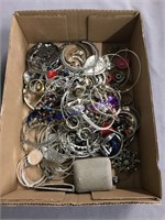 ASSORTED JEWELRY