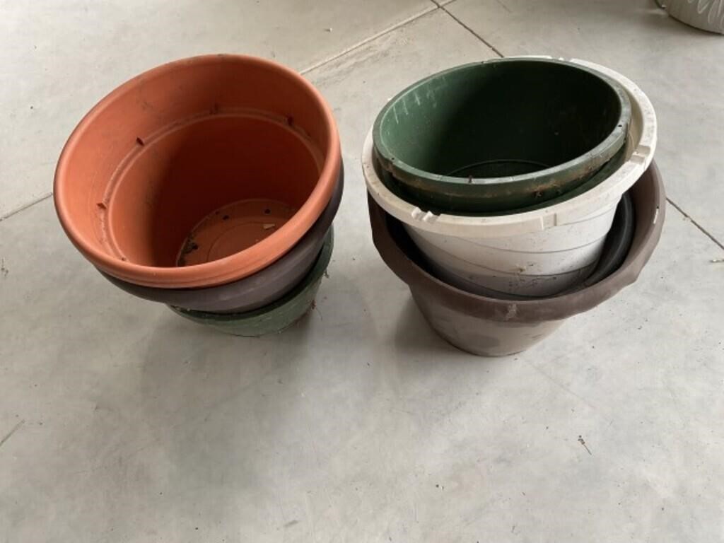 Flower pots