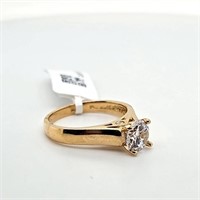 14KT Yellow Gold Woman's Ring