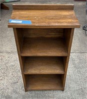 SMALL WOOD 3 TIER SHELF