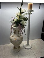 Vase, candle