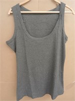 Size Large Women's Sleeveless Shirt