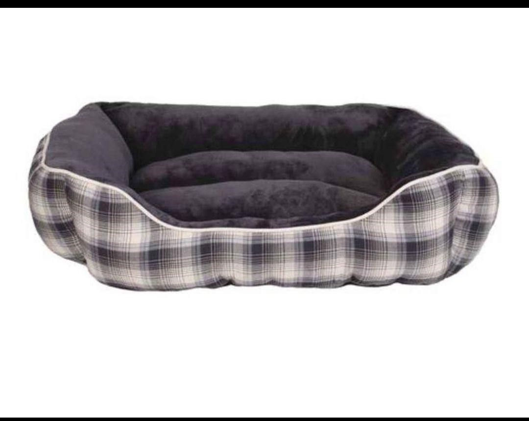 Master Paws 28" x 23" Rectangle Cuddler Dog Bed