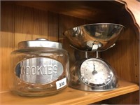 COOKIE JAR AND SCALES