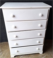 NICE WHITE DRESSER WITH 5 DRAWERS DOVETAILS 43" T