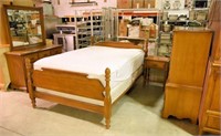 Lot #521 - Sumpter Furniture Co. Maple finish