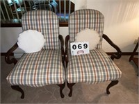 2 padded armchairs