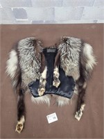 Badger fur stole (in good condition)
