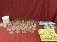 6 Crate and Barrel Bowls, Placemats and Napkins,