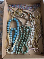 Costume Jewelry lot - necklaces