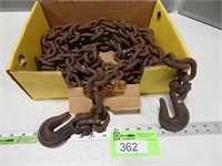 Log chain with hooks; approx. 17'