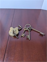 Vintage padlock Admirality jared and brass keys