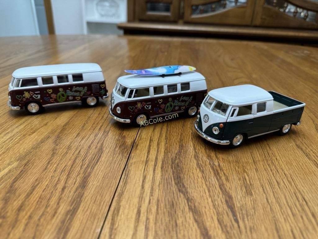 3- Volkswagen buses