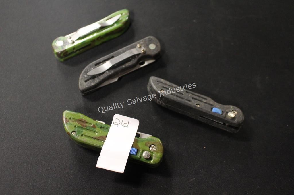 4- pocketknives (display)
