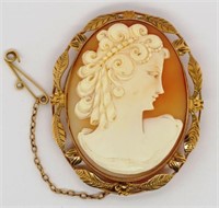 Cameo and gold brooch