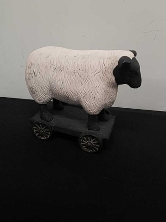 8x 7-in sheep decor