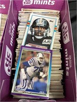 SPORTS TRADING CARDS / 2 BOXES