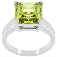 Elegant Princess Cut 5.50ct Peridot Solitaire Ring