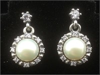Pair sterling stud earrings with pearl and clear