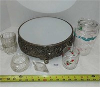 GLASS ACCESSORIES AND MIRROR STAND