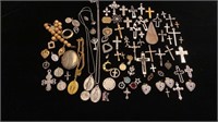 40+ Cross, crucifix and other pendants